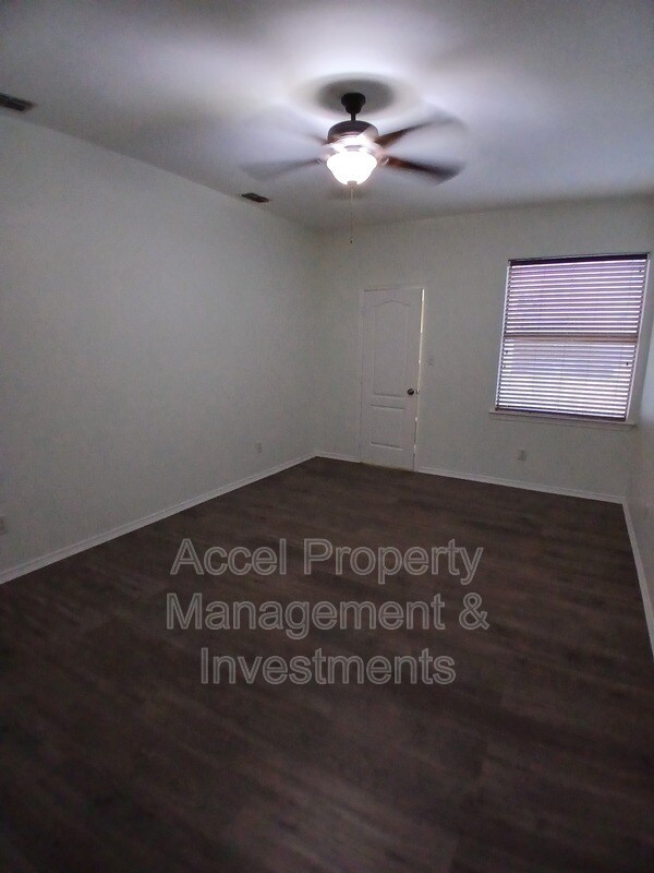 Building Photo - 130 San Jacinto St