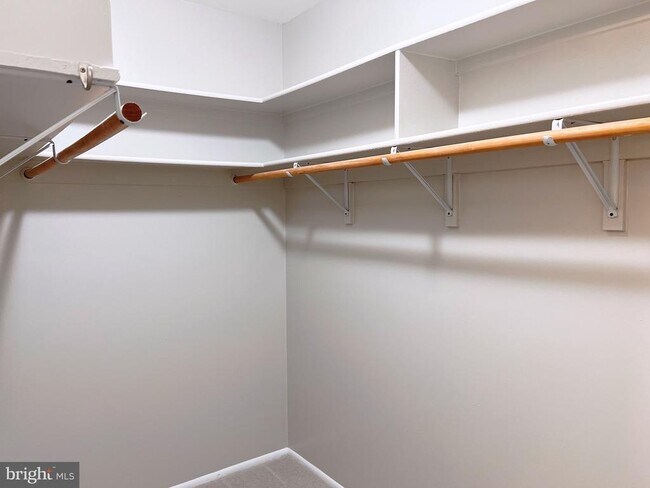 Building Photo - 8141 Needwood Rd