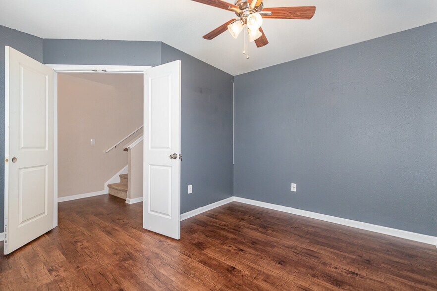 Building Photo - 486 Botanical Ct