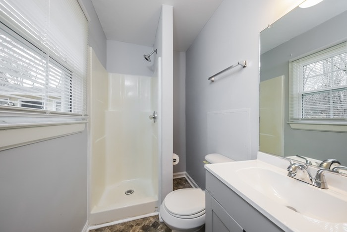 Building Photo - 4025 Oak Ridge Dr