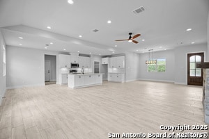 Building Photo - 1350 Birch Ln
