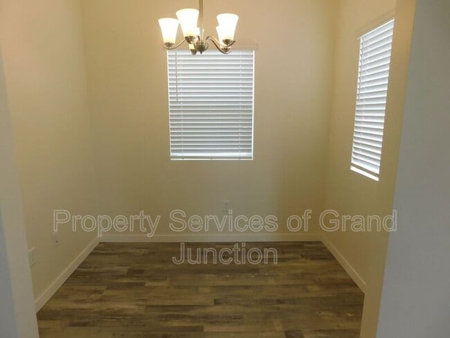 Building Photo - 2364 Canyon Ct