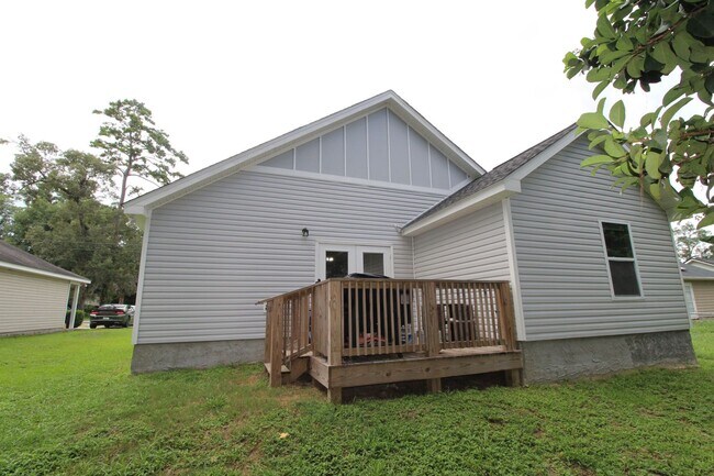 Building Photo - Spooky Good Rental Coming Soon in Crawford...