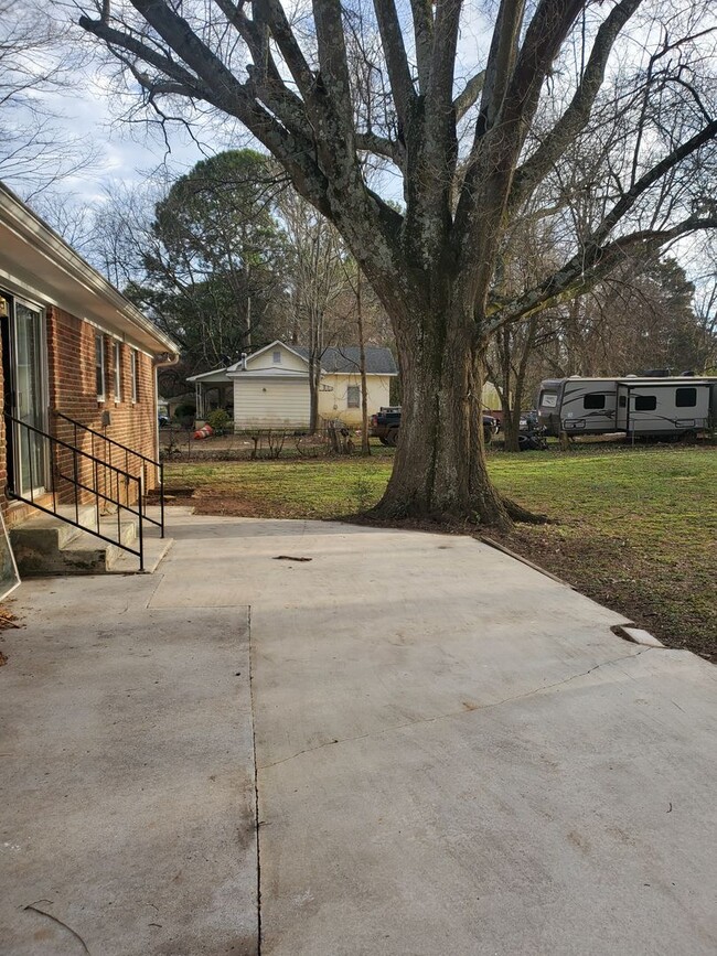 Building Photo - Full Brick 3 Bed 2 Bath Home in NW Huntsville