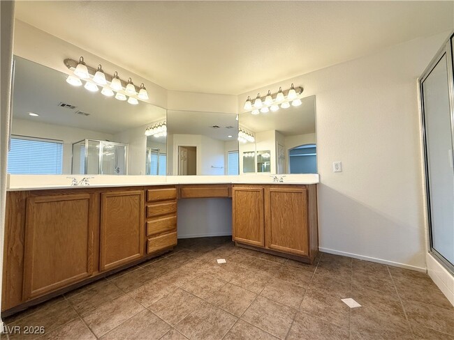 Building Photo - 9623 W Post Rd