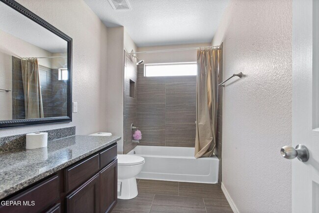 Building Photo - 7129 Long Meadow Dr