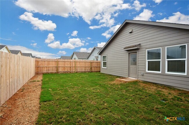 Building Photo - 776 Bullsnake Trl
