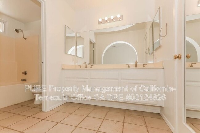 Building Photo - 24444 Sagecrest Cir