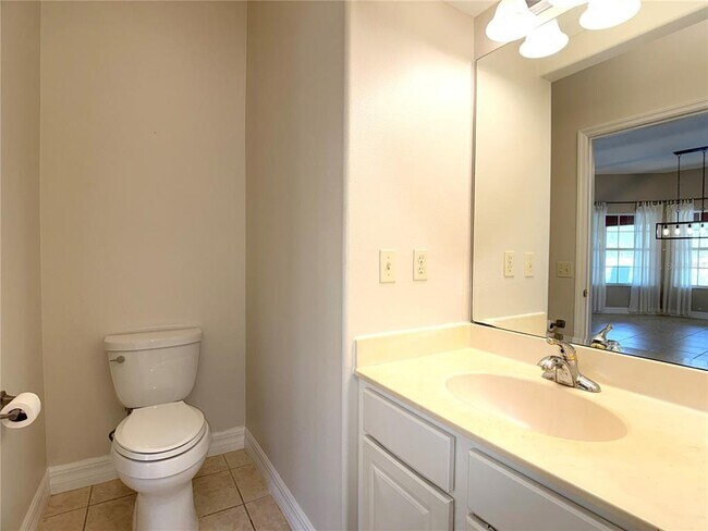 Building Photo - 104 Vista Loop