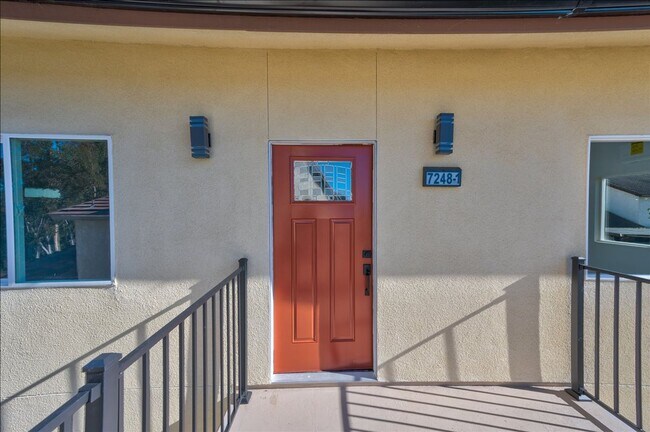 Building Photo - 7248 Canyon Hill Way