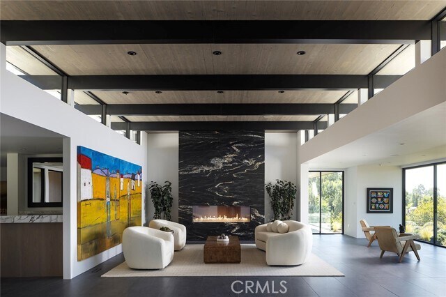 Building Photo - 9015 Alto Cedro Dr