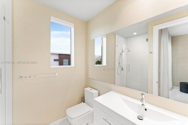 Building Photo - 10561 NW 67th Terrace