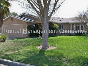 Building Photo - freshly painted , new carpet, big yard wit...