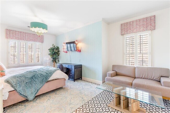 Building Photo - 2991 Sequoyah Dr NW