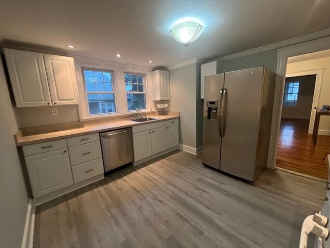 Primary Photo - 38 Olcott St