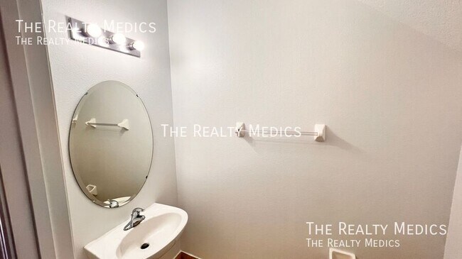 Building Photo - 10278 Regent Park Dr