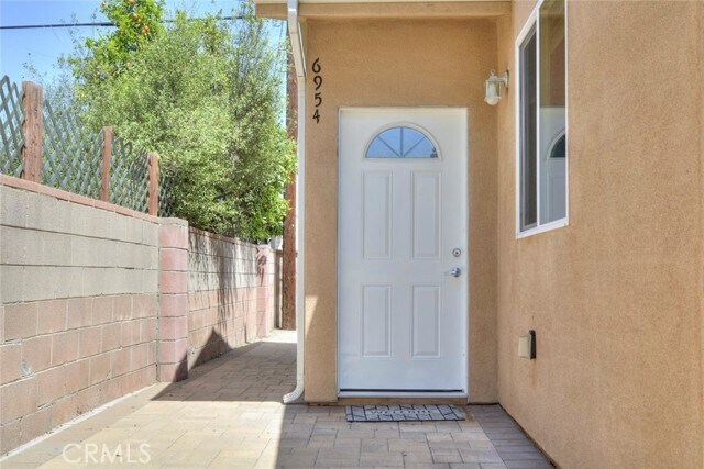 Building Photo - 6954 Jellico Ave