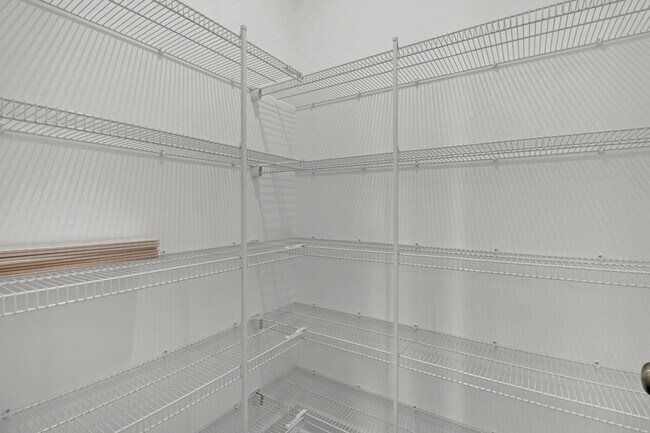 Building Photo - 266 Symphony Ave