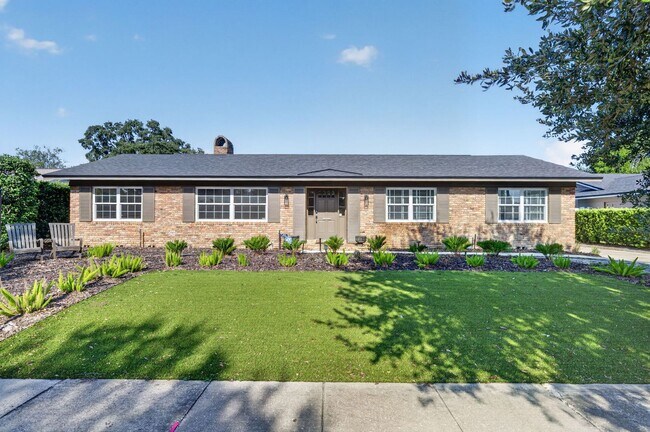 Building Photo - 677 Selkirk Dr