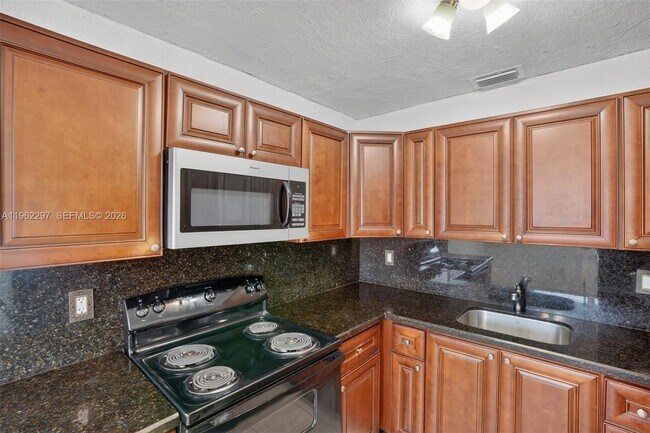 Building Photo - 10325 SW 149th St