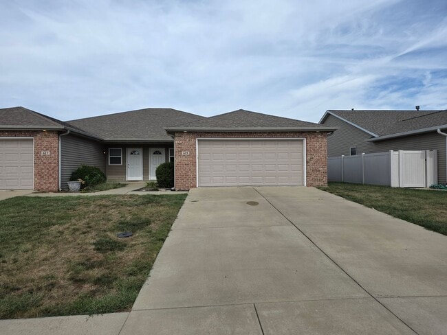 Primary Photo - 2 Bed 2 Bath Chatham 1600.00