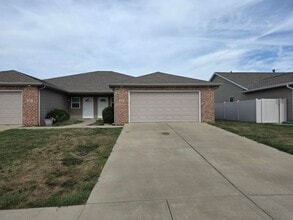 Building Photo - 2 Bed 2 Bath Chatham $1500.00