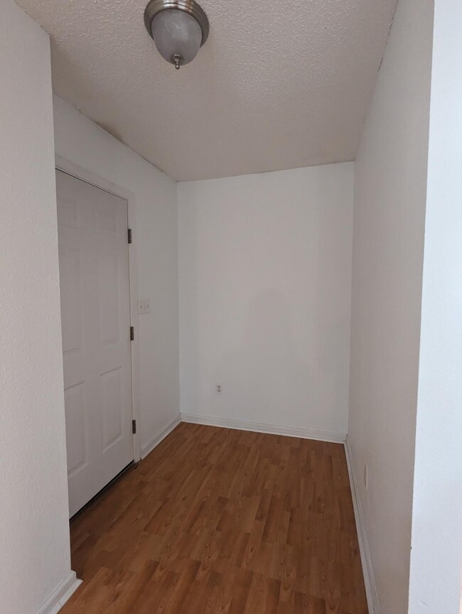 Building Photo - 7309 Westminster Dr