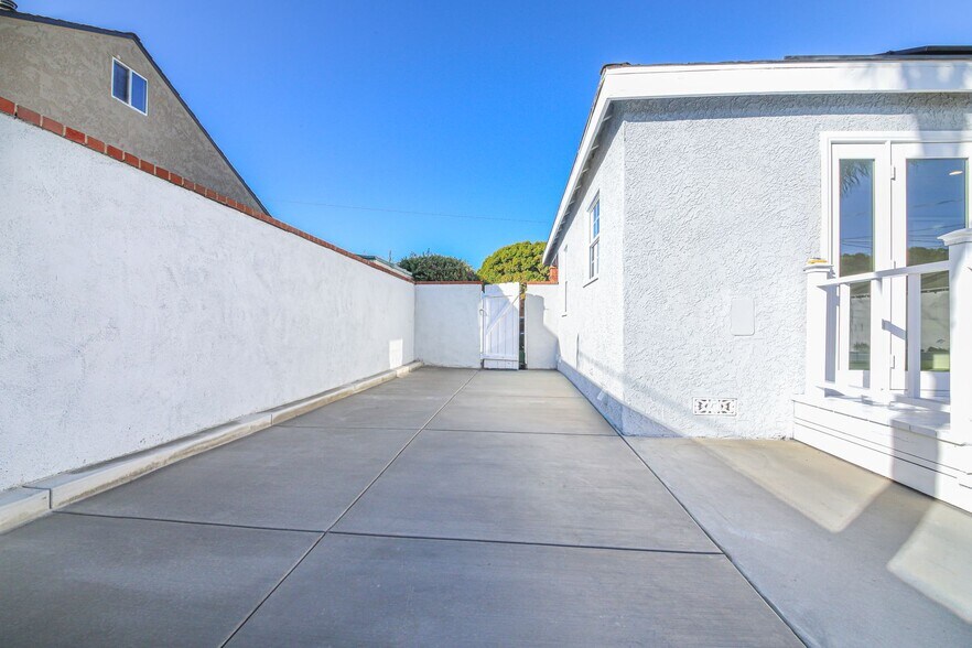 Building Photo - 4170 E Patero Way
