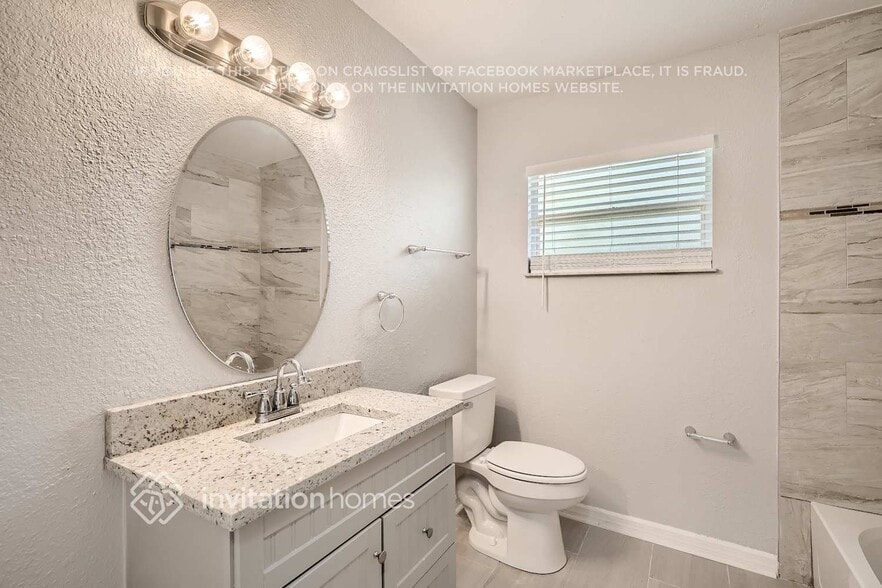 Building Photo - 8146 Chaucer Ct