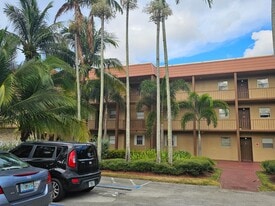 Building Photo - 120 Sparrow Dr