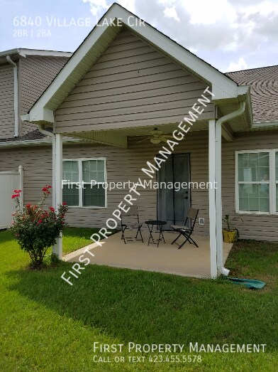 Building Photo - 6840 Village Lake Cir