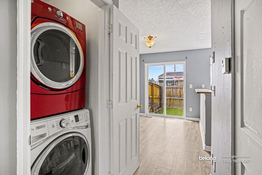 Building Photo - 17158 E Whitaker Dr