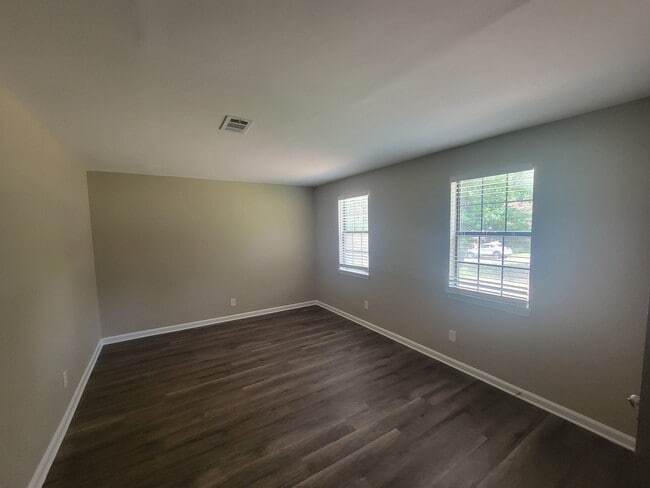 Building Photo - """~134 Stoneybrooks Place