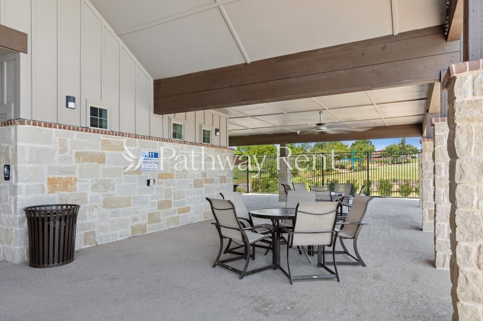Building Photo - 9452 Mint Hill Dr