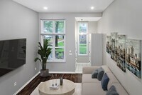 Building Photo - 276 Roslyn Ct