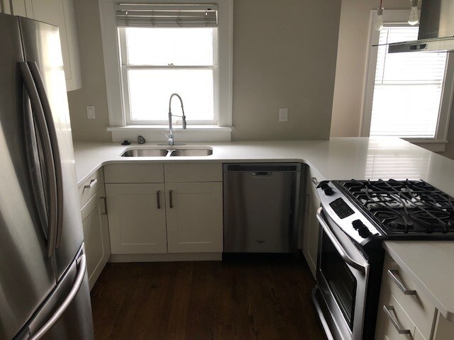 Building Photo - 1334 N Laura St