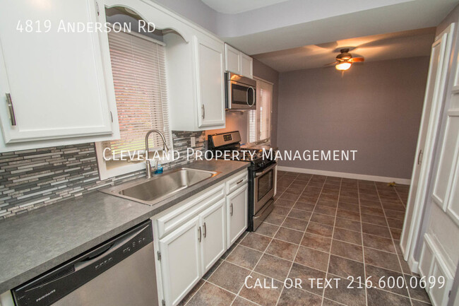 Building Photo - 4819 Anderson Rd