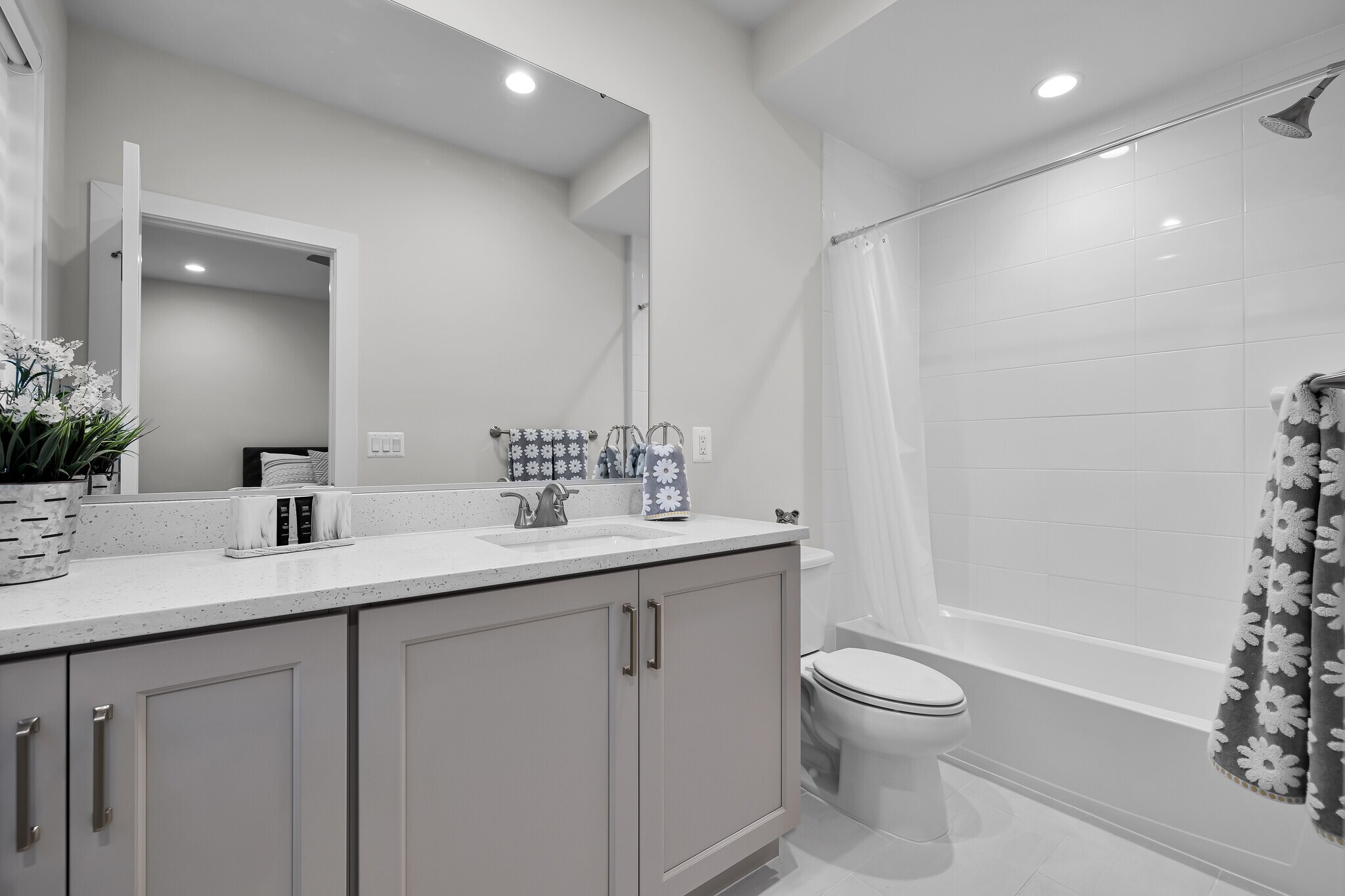 Building Photo - 147 Prairie Ln