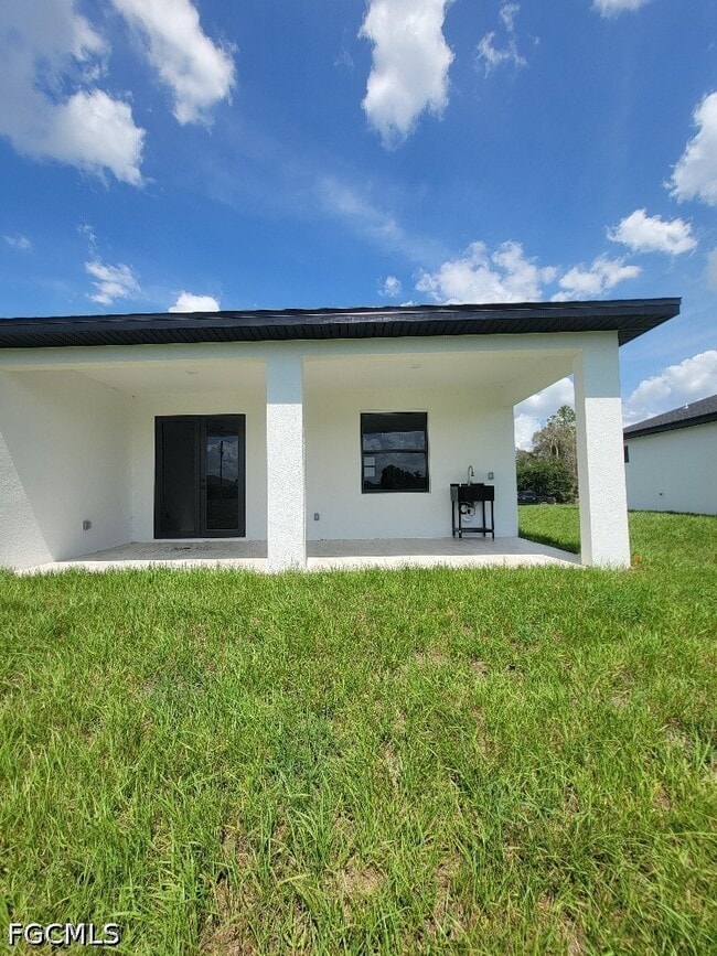 Building Photo - 708 Godwid Ave S