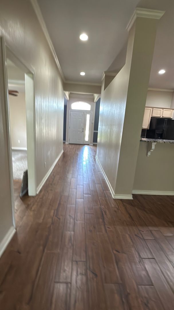 Building Photo - Rental in Shreveport