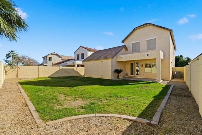 Building Photo - Beautiful 3-bedroom, 2-bathroom residence in the lively city of Mesa, Arizona!