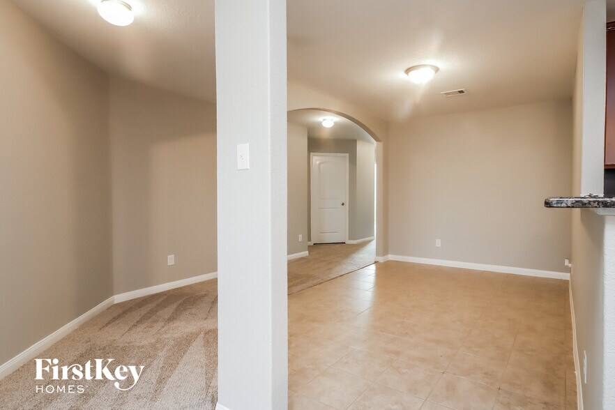 Building Photo - 2321 Nautica Terrace