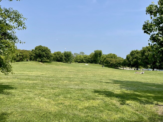 Building Photo - 4950 Brenman Park Dr