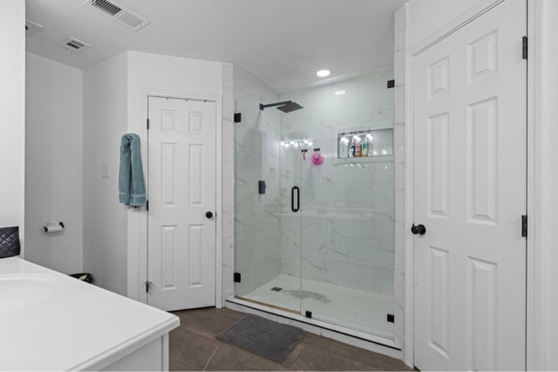 Building Photo - 2912 Boardwalk Ave