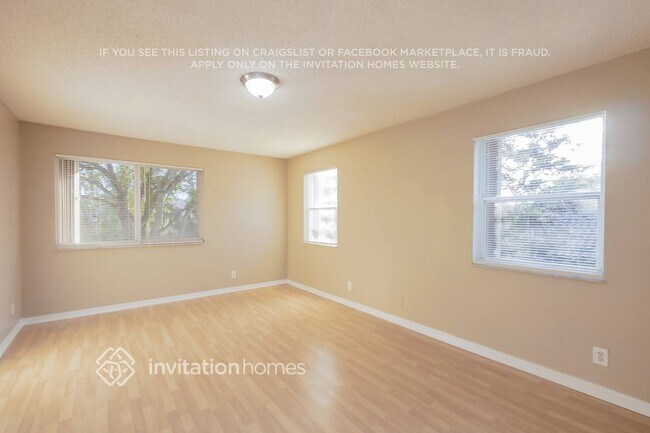 Building Photo - 4131 NW 62nd Dr