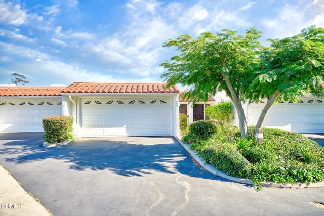 Building Photo - 886 Winding Way Dr