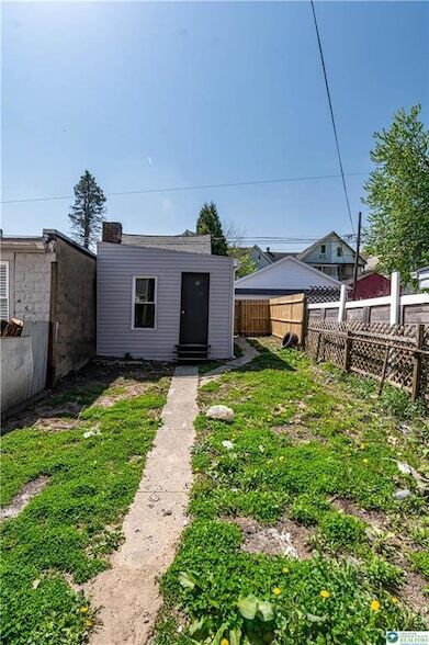 Building Photo - 1334 Lehigh St