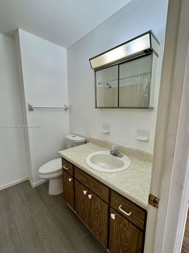 Building Photo - 5100 Rilma Ave