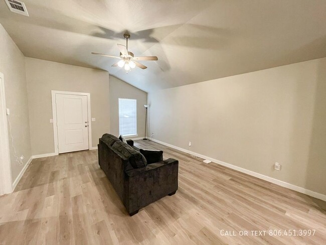 Building Photo - 3401 Urbana Pl