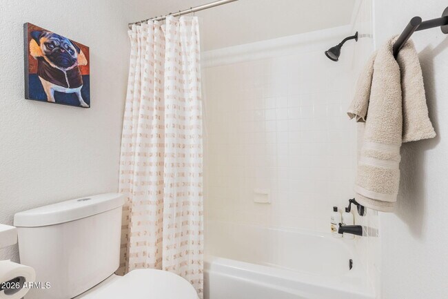 Building Photo - 2529 E Commonwealth Cir